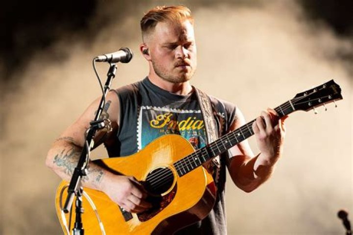 Is Zach Bryan hot? The Lounge ATRL