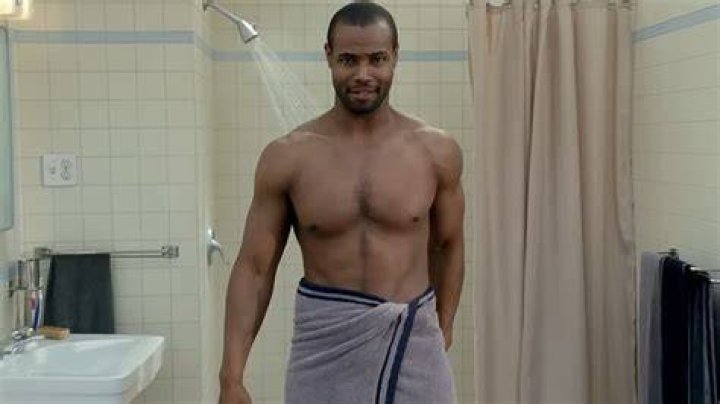 Isaiah Mustafa during his shoot (Source Instagram)