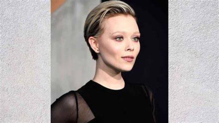 Ivanna Sakhno - Bio, Age, Height, Career, Net Worth, Facts