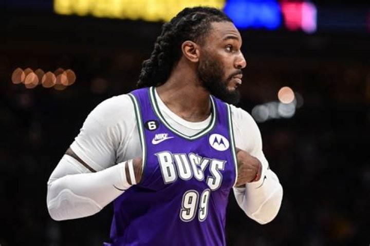 Jae Crowder Brothers How Many Siblings does he have? Parent