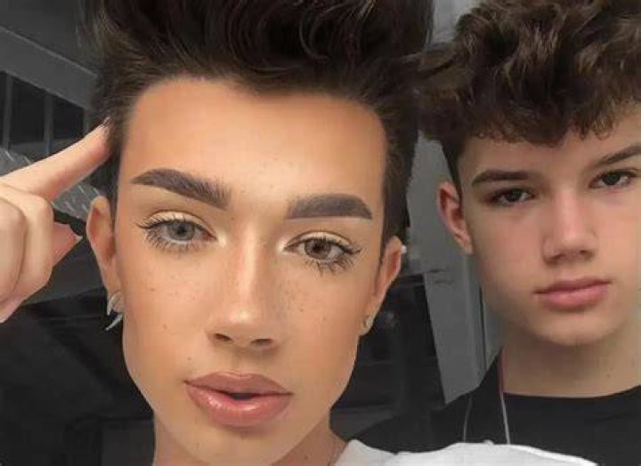 James Charles – Biography Net Worth Brother – Ian Jeffrey, Is He Gay?