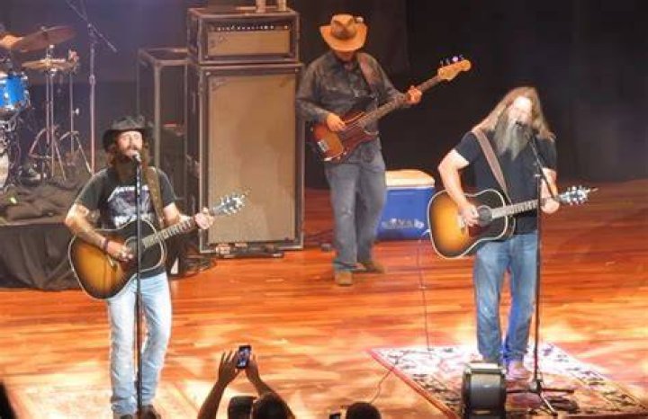 Jamey Johnson, Cody Jinks & Randy Houser Team Up For A Few Merle