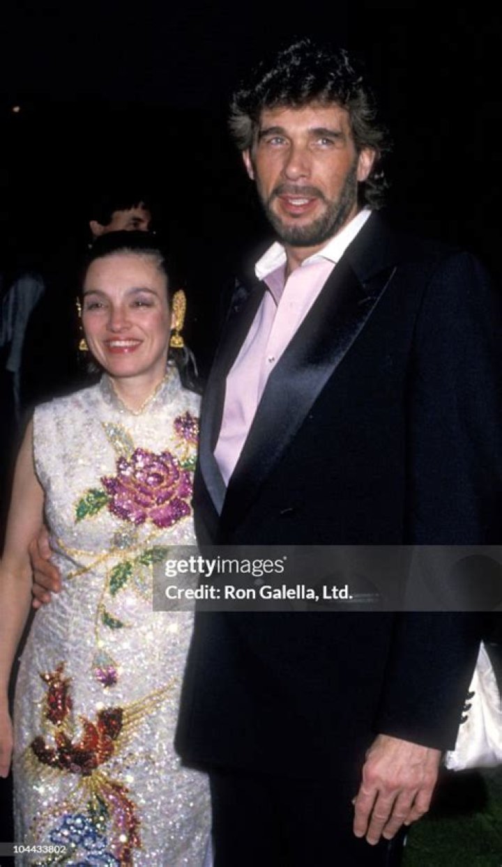 Janine Girardi, Eddie Rabbitt's wife Dicy Trends