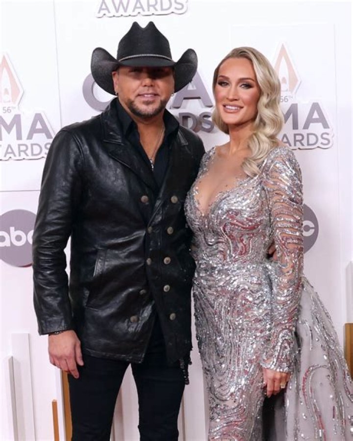 Jason Aldean&rsquo;s wife Brittany praises fans for standing by singer during