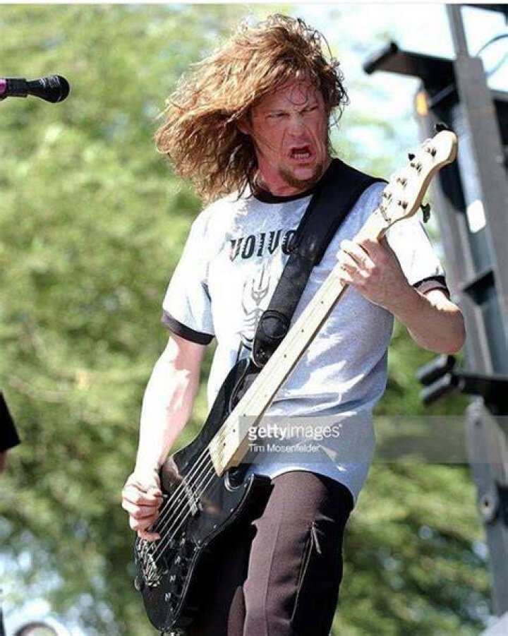 Jason Newsted by Tim Mosenfelder Metallica Black, Metallica Art, Cliff
