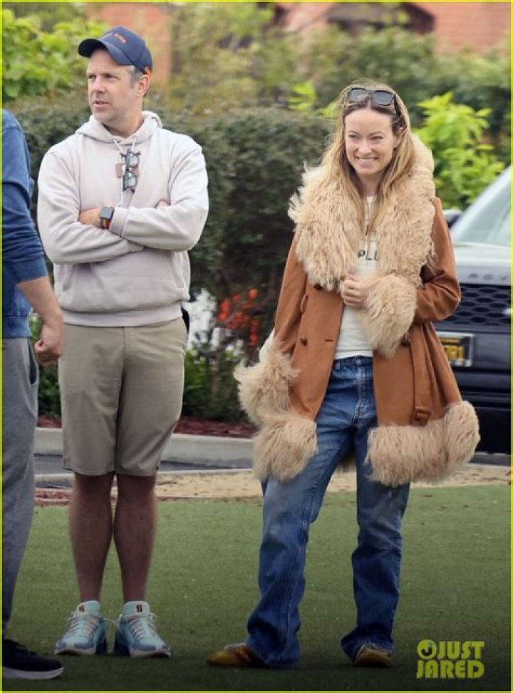 Jason Sudeikis – Bio, Wife, Age, Height, Net worth, Kids, Girlfriend, Brother