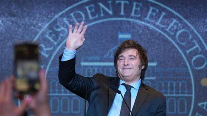 Javier Milei, presidente electo de Argentina, jug&oacute; al f&uacute;tbol &iquest;en d&oacute;nde