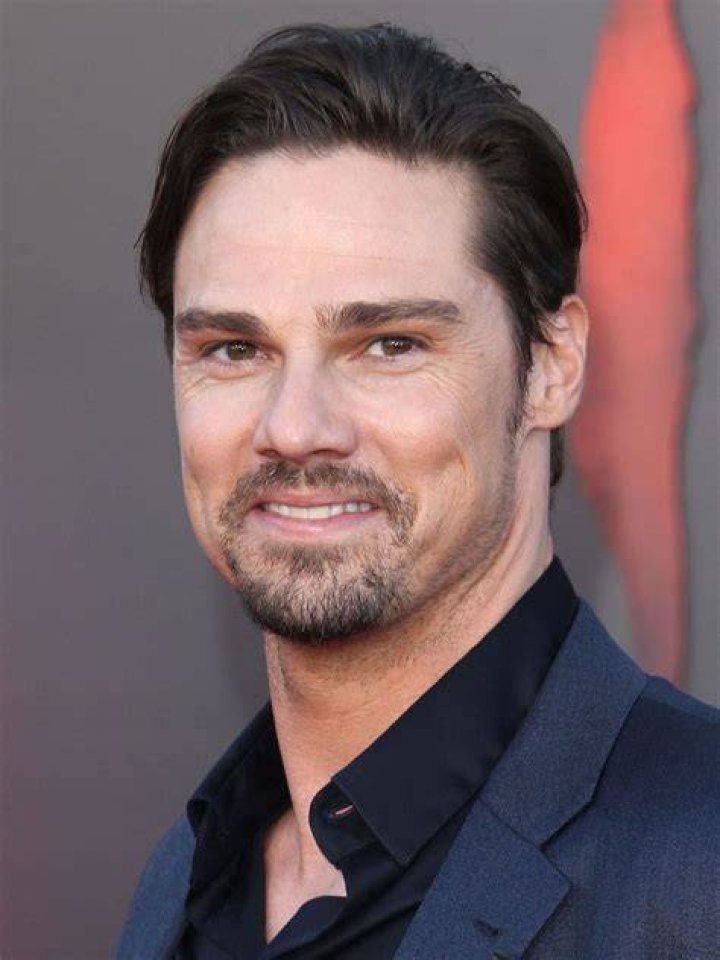 Jay Ryan (III) Sa biographie AlloCiné