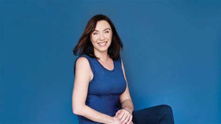 JazzVib | Stephanie Courtney Net Worth