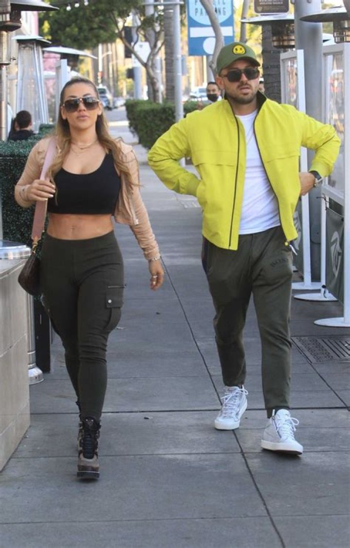 Jenn Harley With boyfriend Joe Ambrosole in Beverly Hills14 GotCeleb