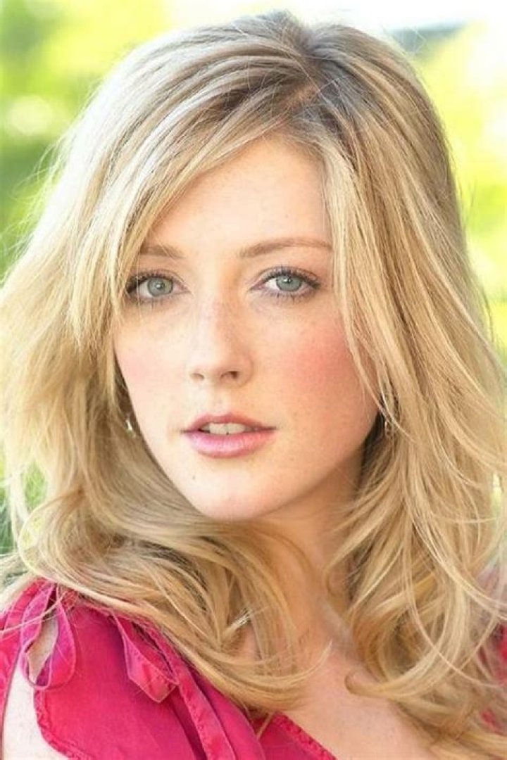 Jennifer Finnigan | JBlogX