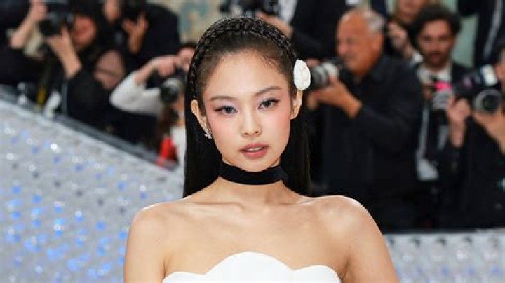 JiveVib | Jennie Kim (Pop Singer)