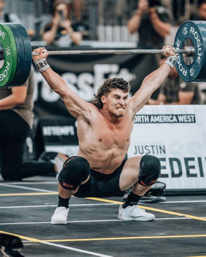 JiveVib | Justin Medeiros (Weight Lifter)