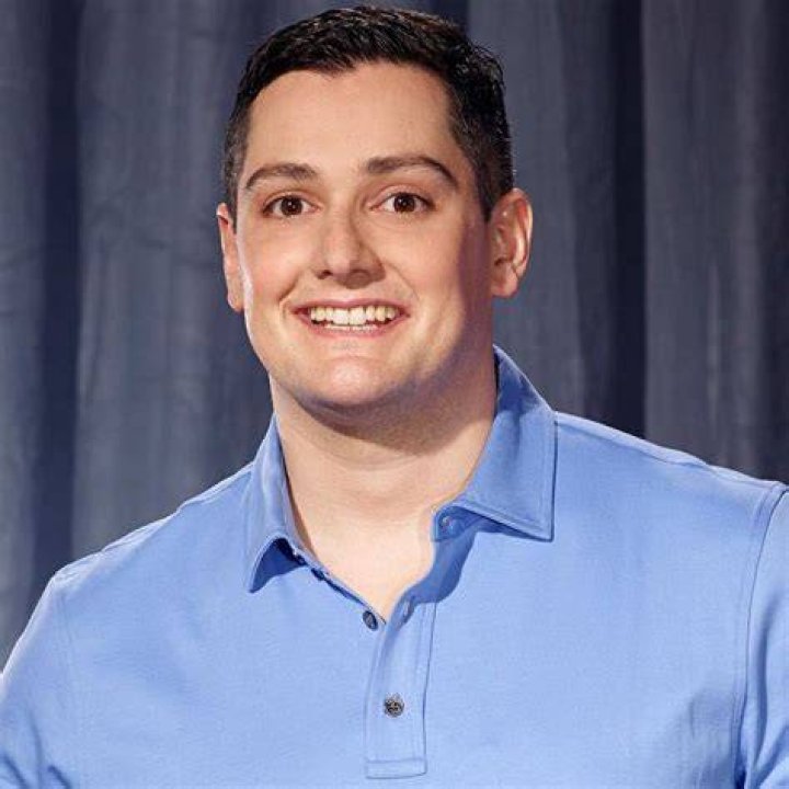 Joe Machi Wiki, Biography, Age, Girlfriends, Family, Facts