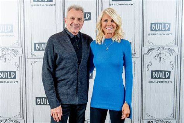 Joe Montana Wife Meet Jennifer Montana Wikis, Celebrity Bios & More