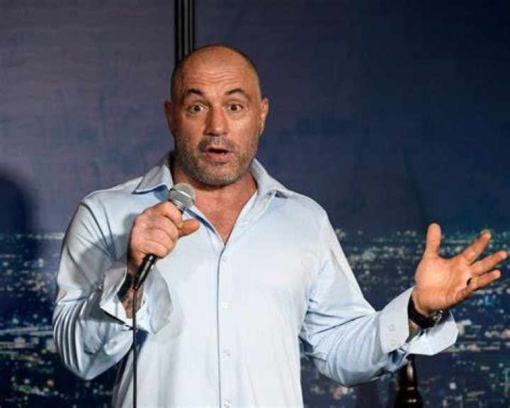 Joe Rogan explains why "toxic" Twitter is ruining the younger
