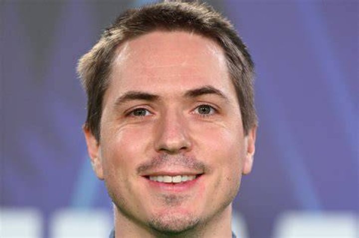 Joe Thomas Net Worth Bioagewho.co