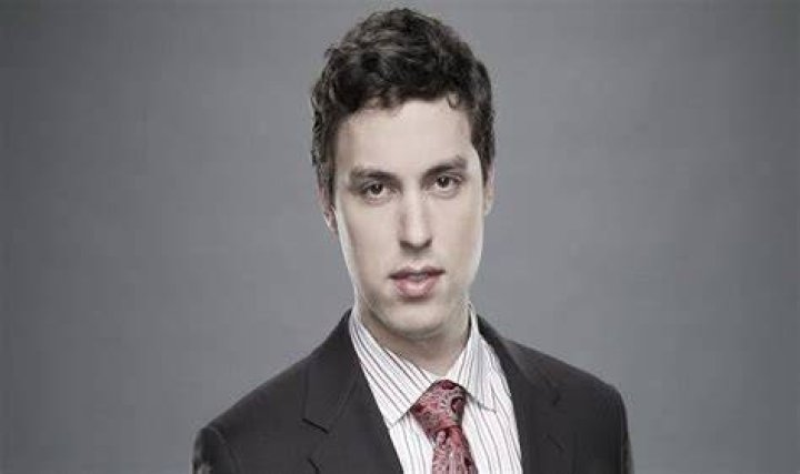 John Francis Daley Net Worth, Height, Age, Affair, Career, and More