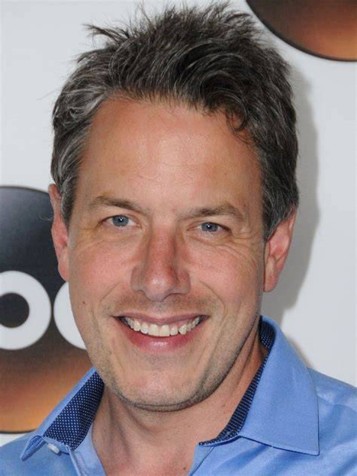 John Ross Bowie Biography, Parents, Wife, Family Other Facts |