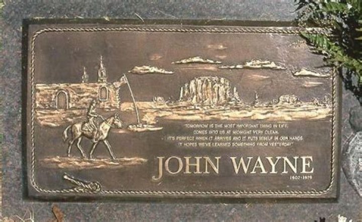 John Wayne Famous tombstones, John wayne, Famous graves