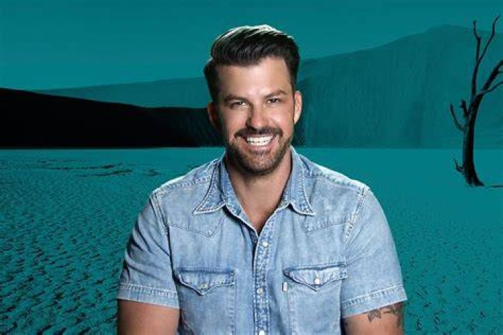 Johnny Bananas- Net Worth, Age, Height, Girlfriend, Ethnicity, Wiki