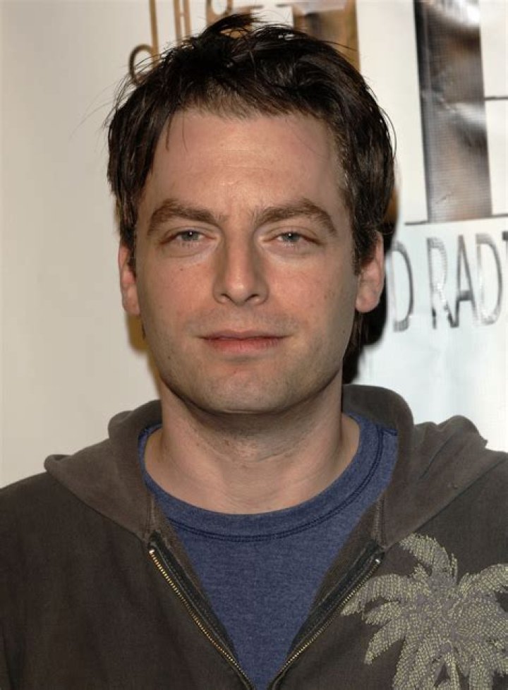 Justin Kirk Age, Weight, Height, Measurements