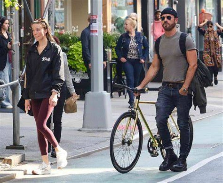 Justin Theroux Seen with Rumored Girlfriend Nicole Brydon Bloom in N.Y.C.