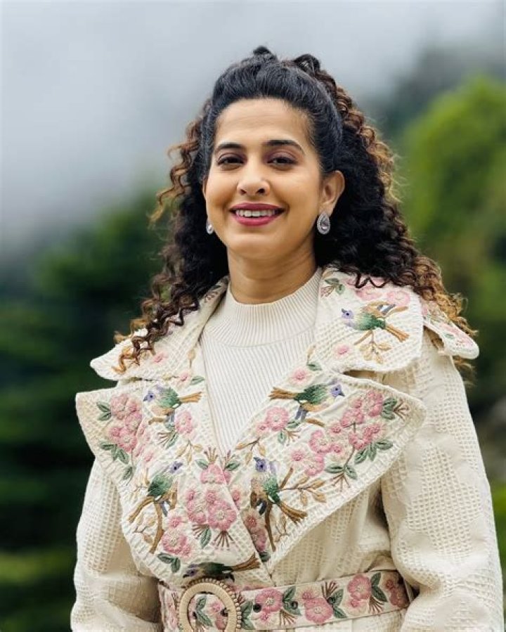 Kamiya Jani Profile Contact Details (Phone number, Instagram, TikTok