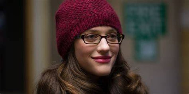 Kat Dennings' before breast reduction. celebsindepth.com