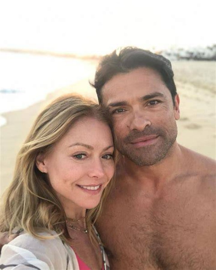 Kelly Ripa and Mark Consuelos 'crying' over daughter starting college