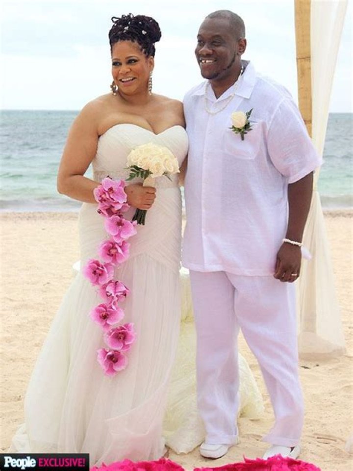 Kim Coles and Aton Edwards married in 1985 Celebrity wedding dresses
