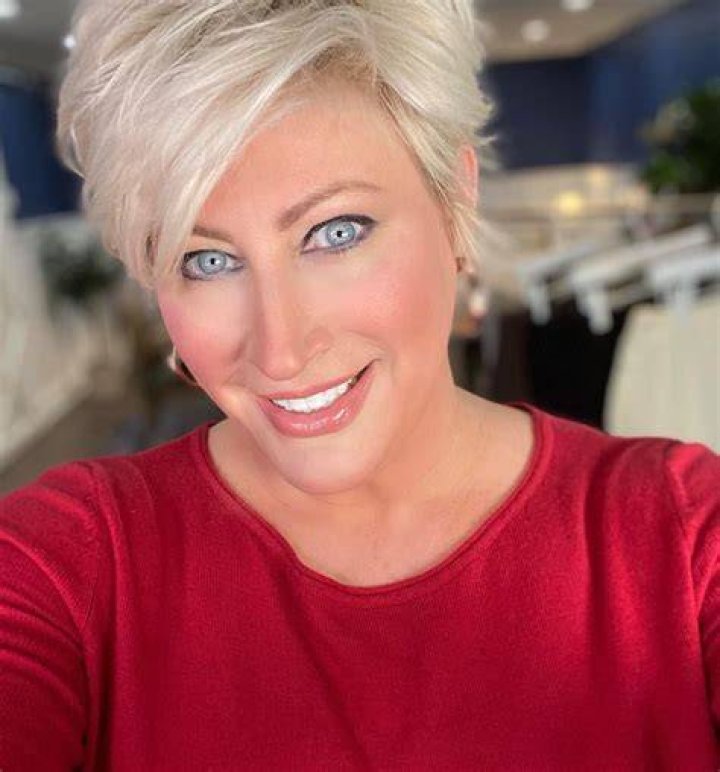 Kim Gravel Hair, Make Me Up, Happy Monday, Cut And Style,