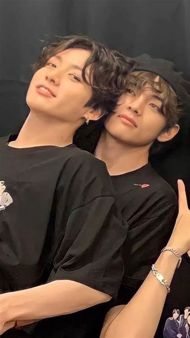 Kim Taehyung, J Cole, Bts Chibi, Kpop Guys, Boyfriend Material, Jeon