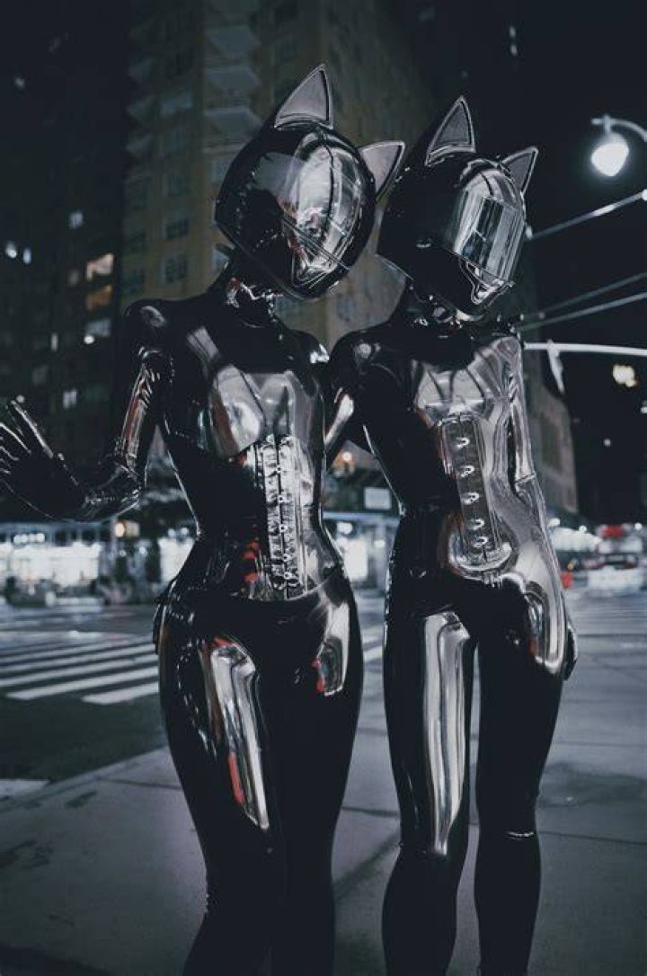 KOBIKIYAMA Reflective Desire
