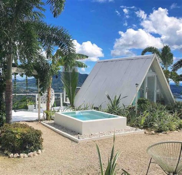 La Terapia, a dream cabin. Tiny houses for Rent in Villalba, Puerto
