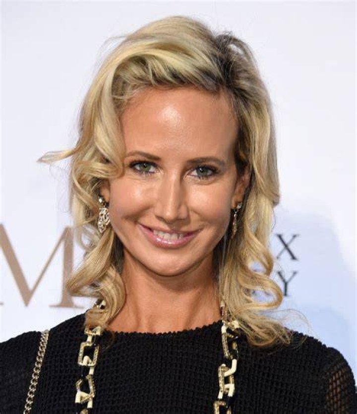 Lady Victoria Hervey VIP Opening of Maddox Gallery in Los Angeles 10