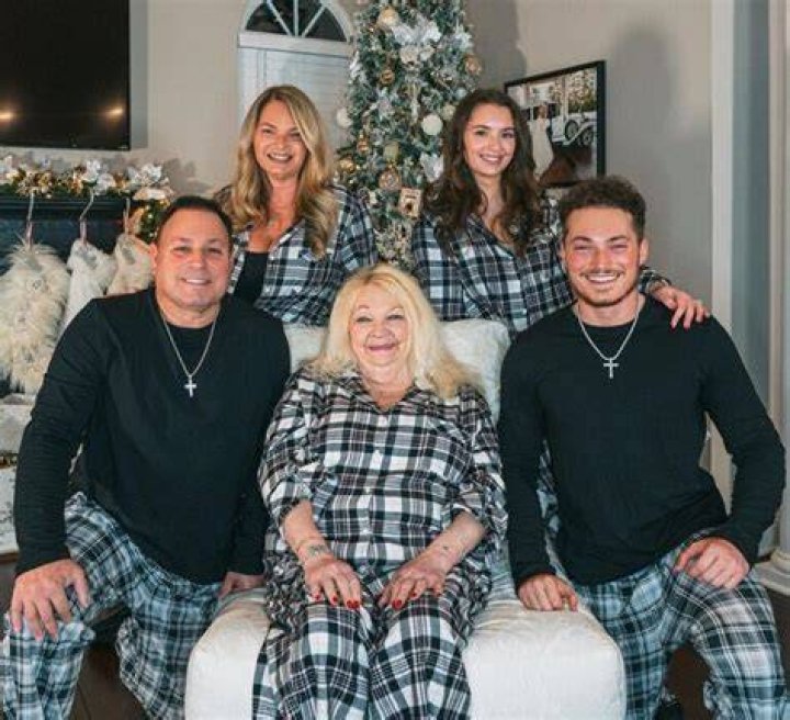 Lance Stewart Grandmother Liz Still Alive Or Dead? Family And Net Worth ·