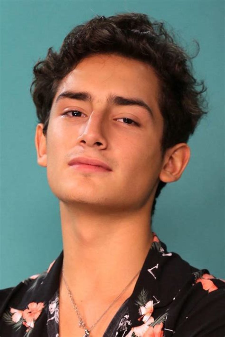 Las poses de Emilio Osorio, el pr&oacute;ximo mirrey de Televisa Naci&oacute;n Rex