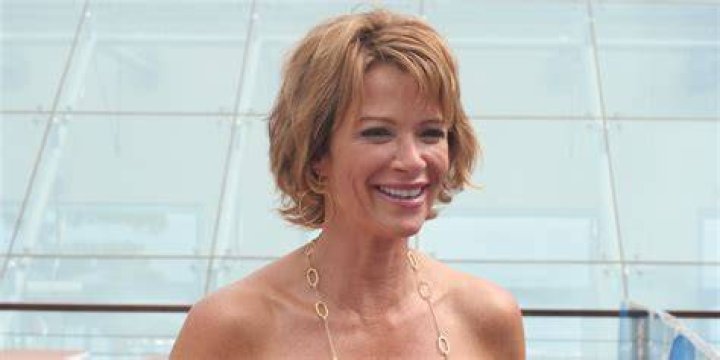 Lauren Holly Bio, Net Worth, Husband, Jim Carrey, Francis Greco, Kids