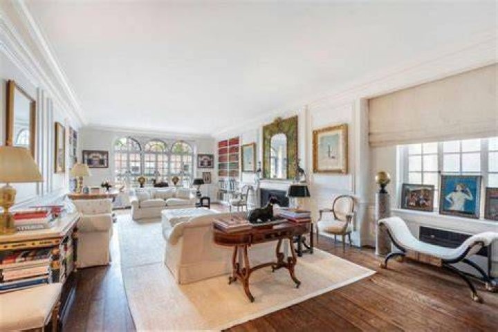 Lee Radziwill&rsquo;s Manhattan Apartment Hits the Market for 5.7 Million