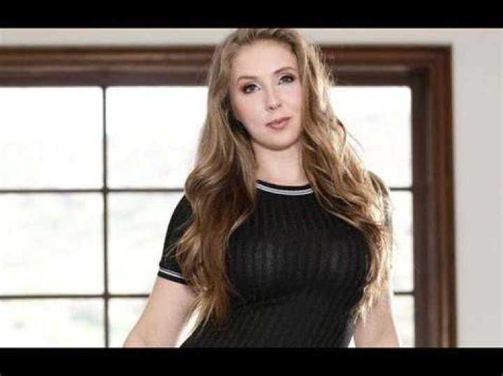 Lena Paul Biography, Age, Wiki, Height, Weight, Boyfriend, Family & More