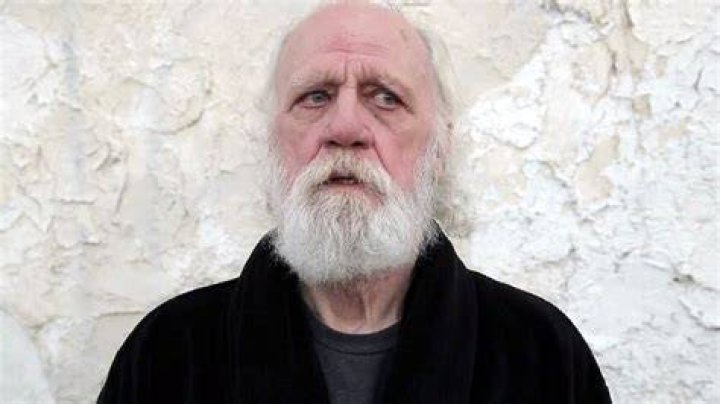 Leon Russom