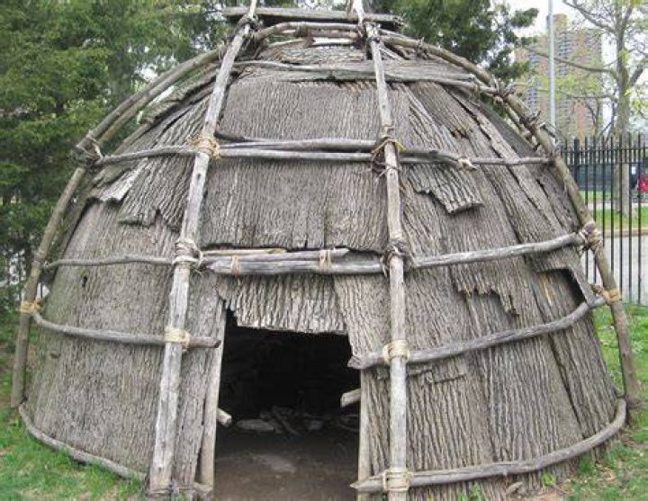 Living in Native American Houses during Ancient Times