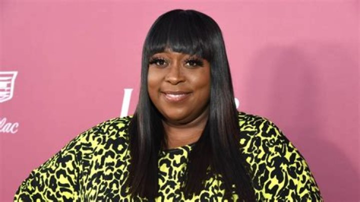 Loni Love Bio, Net Worth, Salary, Married, Husband, Family, Parents