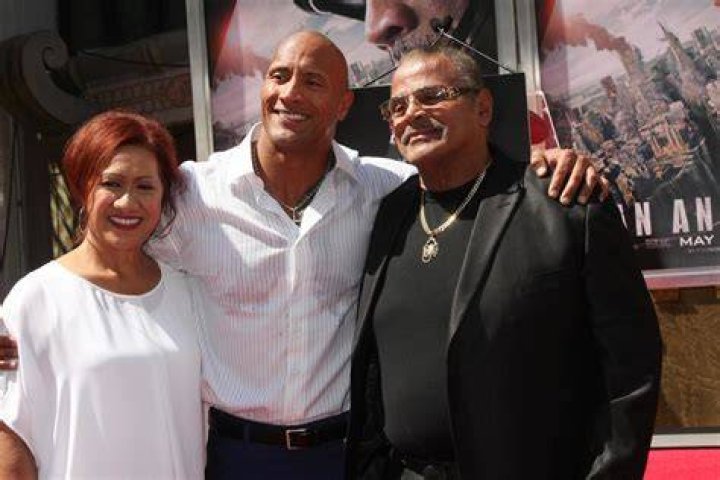 LOS ANGELES MAY 19 Ata Johnson, Dwayne Johnson, Rocky Johnso
