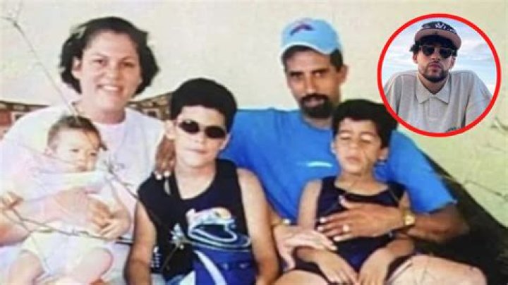 Los padres de Bad Bunny no lo dejaban escuchar reguet&oacute;n conoce a la