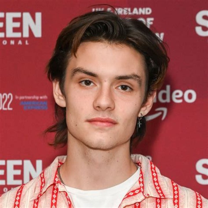 Louis Partridge The Rising Star's Bio, Net Worth 2023, Age & Height