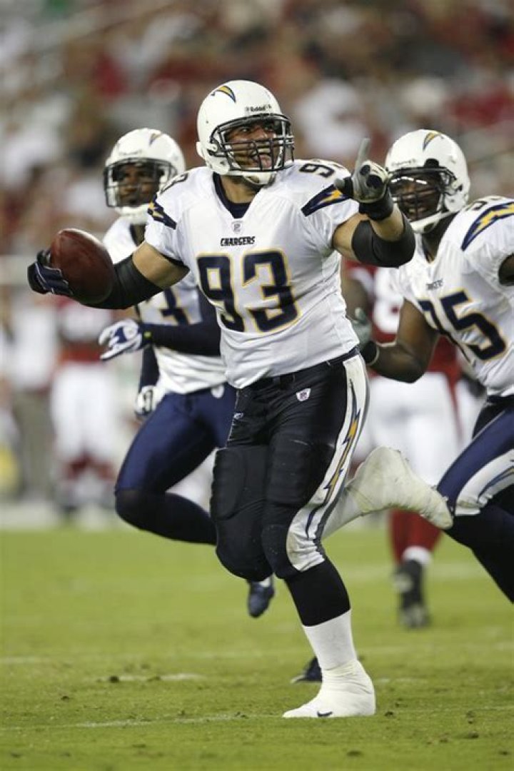 Luis Castillo (football player) ArmchairGM Wiki FANDOM powered by Wikia