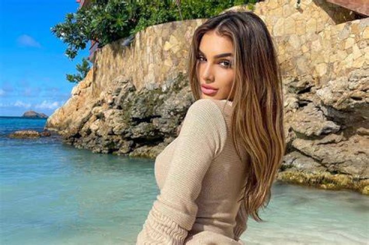 Lyna Perez biography age, birthday, net worth, boyfriend, career
