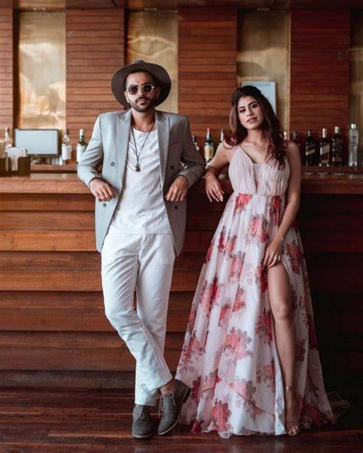 Malvika Sitlani The Popular Beauty BloggerActor Ties The Knot With